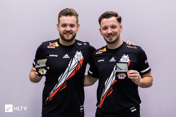 Kakao Viego 完全击败 Leyan ，Qianjue Xiaocaobao 变成了血泵， Puff 战队首先拿到了赛点